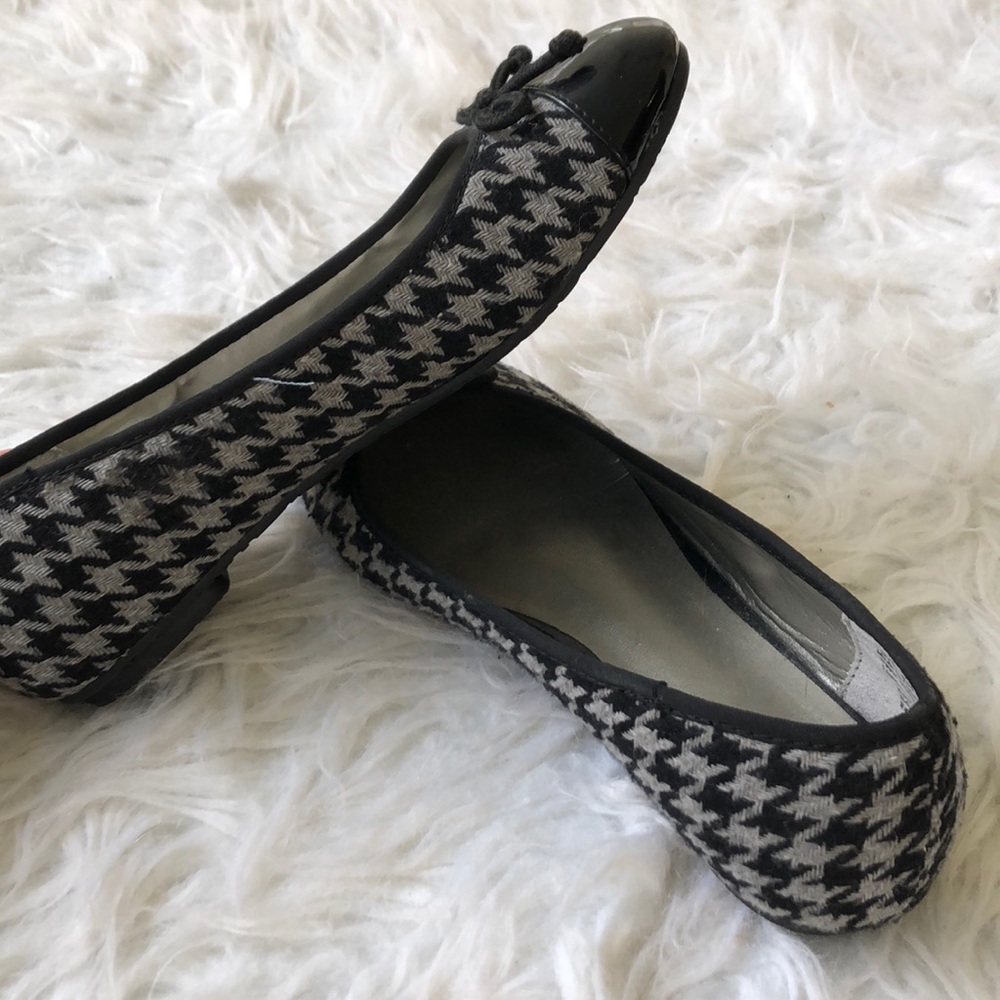 Black and grey slides